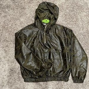 Army green windbreaker - FOREVER 21